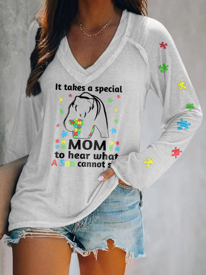 V-neck Autism Awareness It Takes A Special Mom To Hear What A Son Cannot Say Print T-Shirt