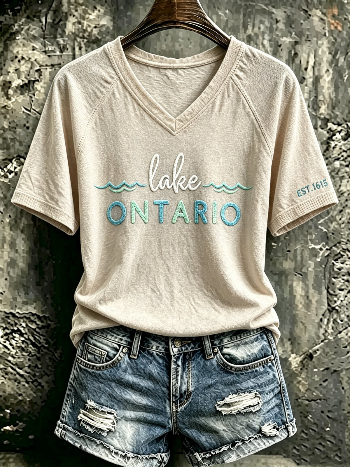 Women's Casual Short-Sleeve T-Shirt with "Lake Ontario" Print
