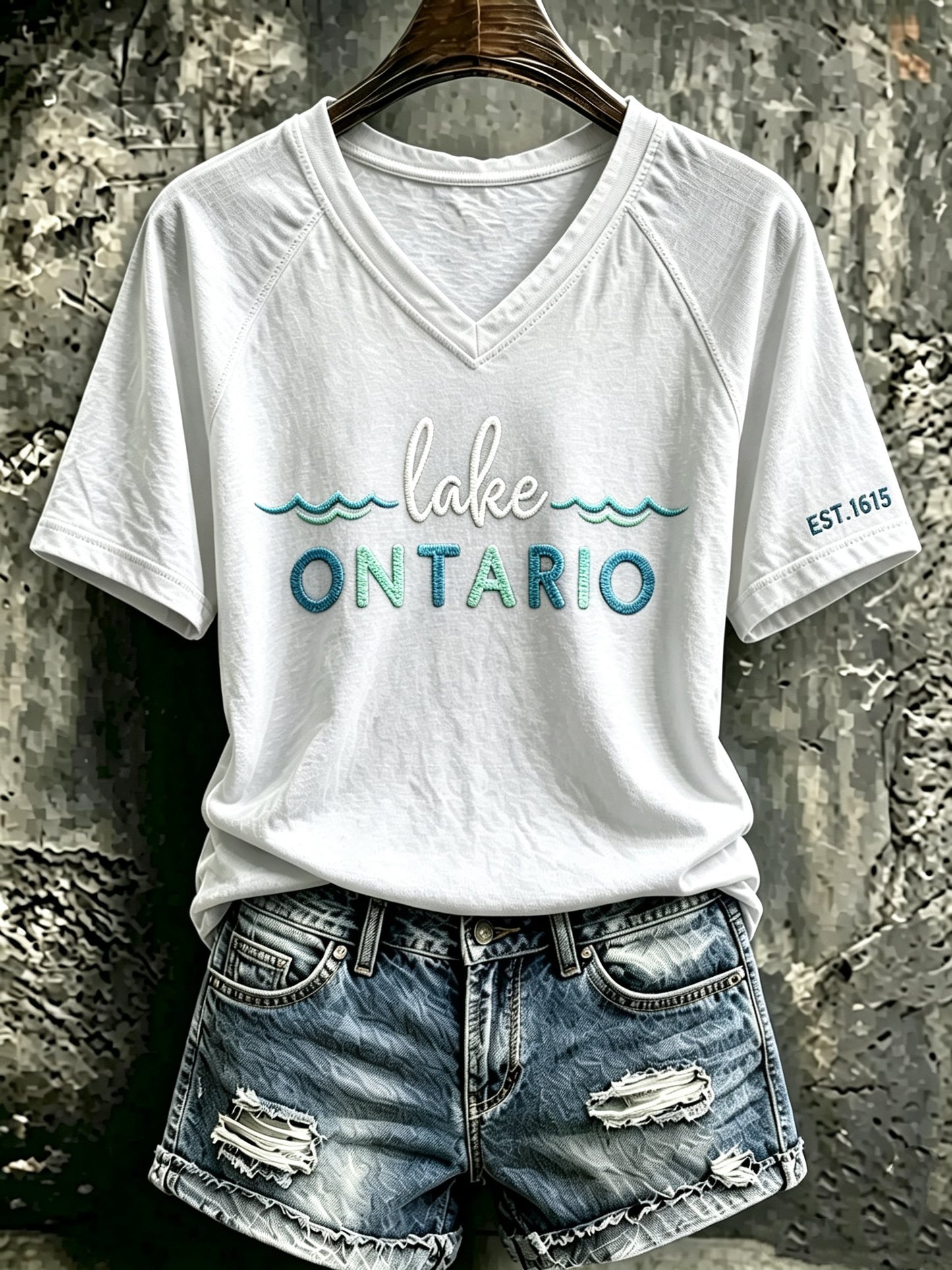 Women's Casual Short-Sleeve T-Shirt with "Lake Ontario" Print